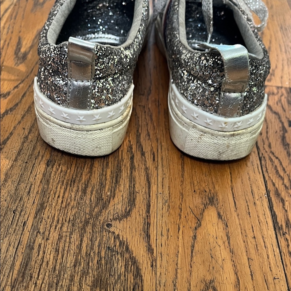 Tommy Hilfiger Silver Glitter Kids Sneakers with Red & Navy Stripes. - Picture 4 of 6